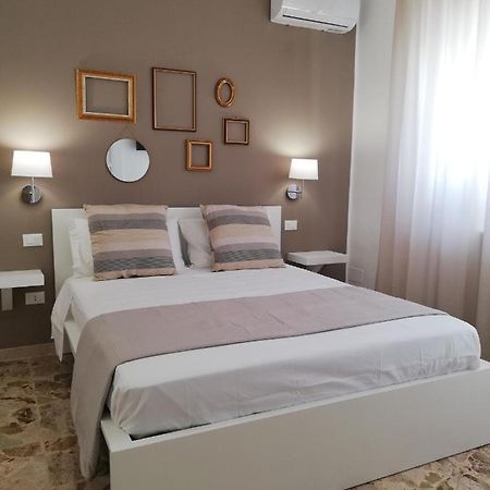 Ostuni Crispi House Ξενοδοχείο Εξωτερικό φωτογραφία