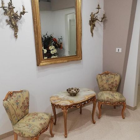 Ostuni Crispi House Ξενοδοχείο Εξωτερικό φωτογραφία