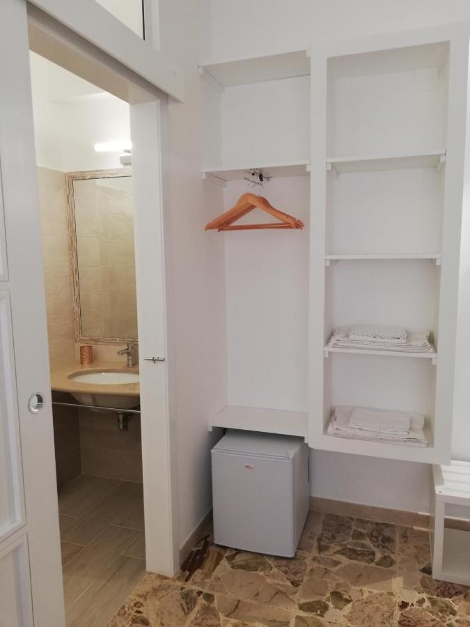Ostuni Crispi House Ξενοδοχείο Εξωτερικό φωτογραφία